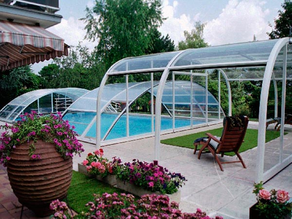 Abris piscine entièrement sur mesure installé  à Montbonnot près de Grenoble